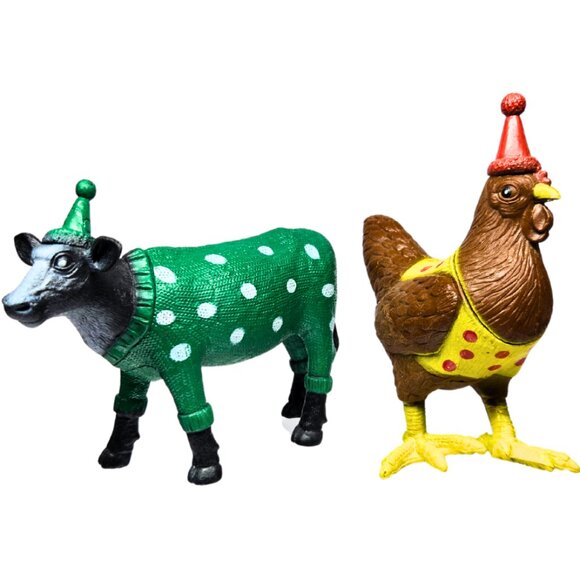 Party Farm Plastic Animals Chicken Cow - Picture 1 of 1